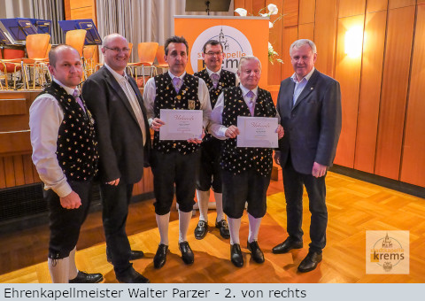 Stadtkapelle Krems Ehrenkapellmeister der Stadtkapelle Krems - Walter Parzer