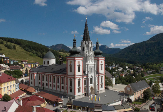 Stadtkapelle Krems bei 400. Gelöbniswallfahrt der Stadt Krems